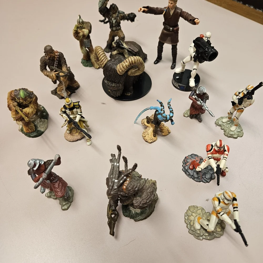 Star Wars figures 2005